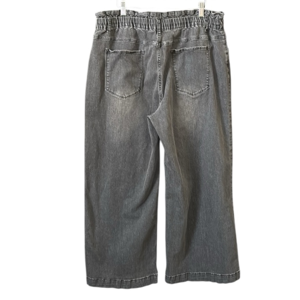 Women's Black High Rise Wide Leg Jeans - Picture 6 of 13